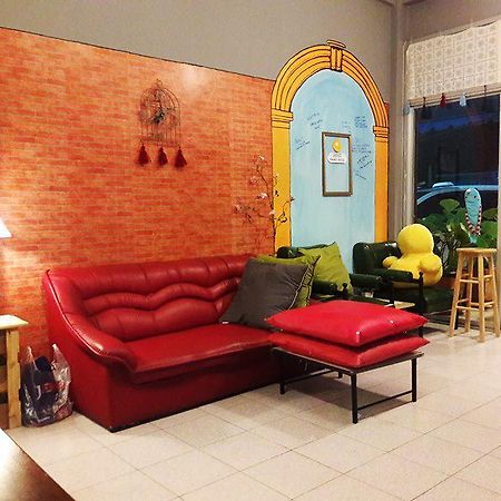 Ama Phuket Hostel Экстерьер фото